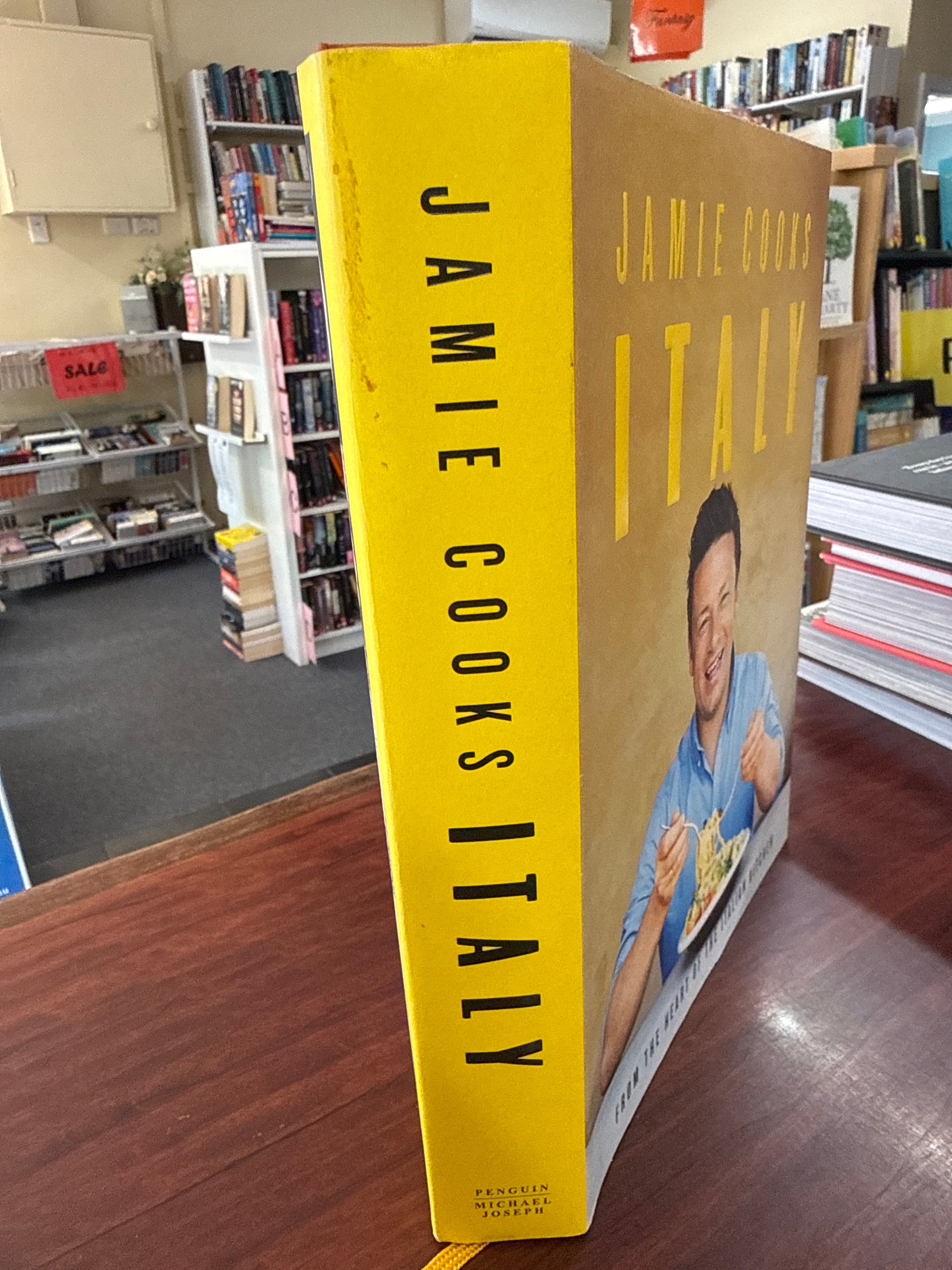 Jamie Cooks Italy (Hardcover)