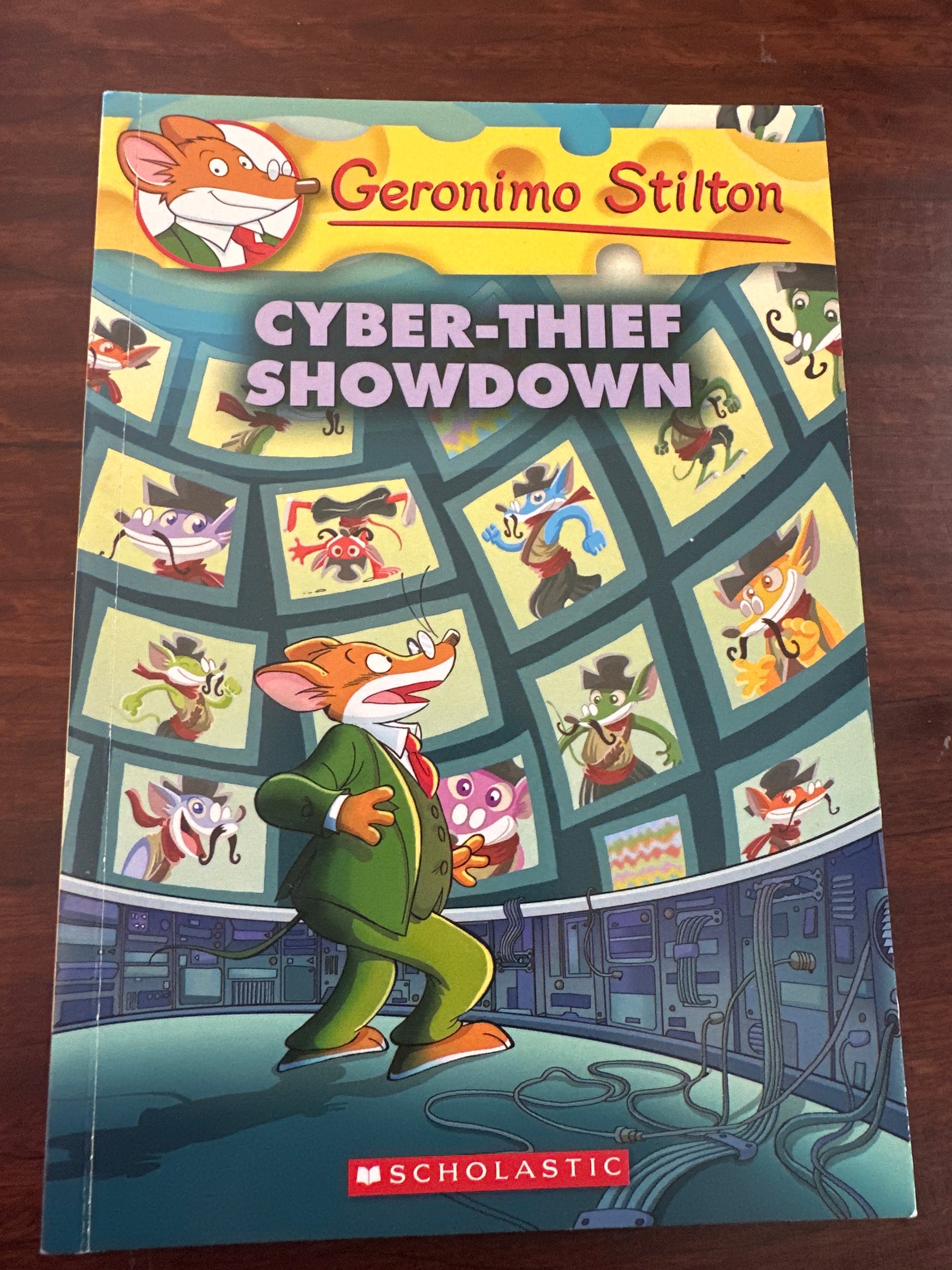 Cyber-Thief Showdown (Geronimo Stilton #68)