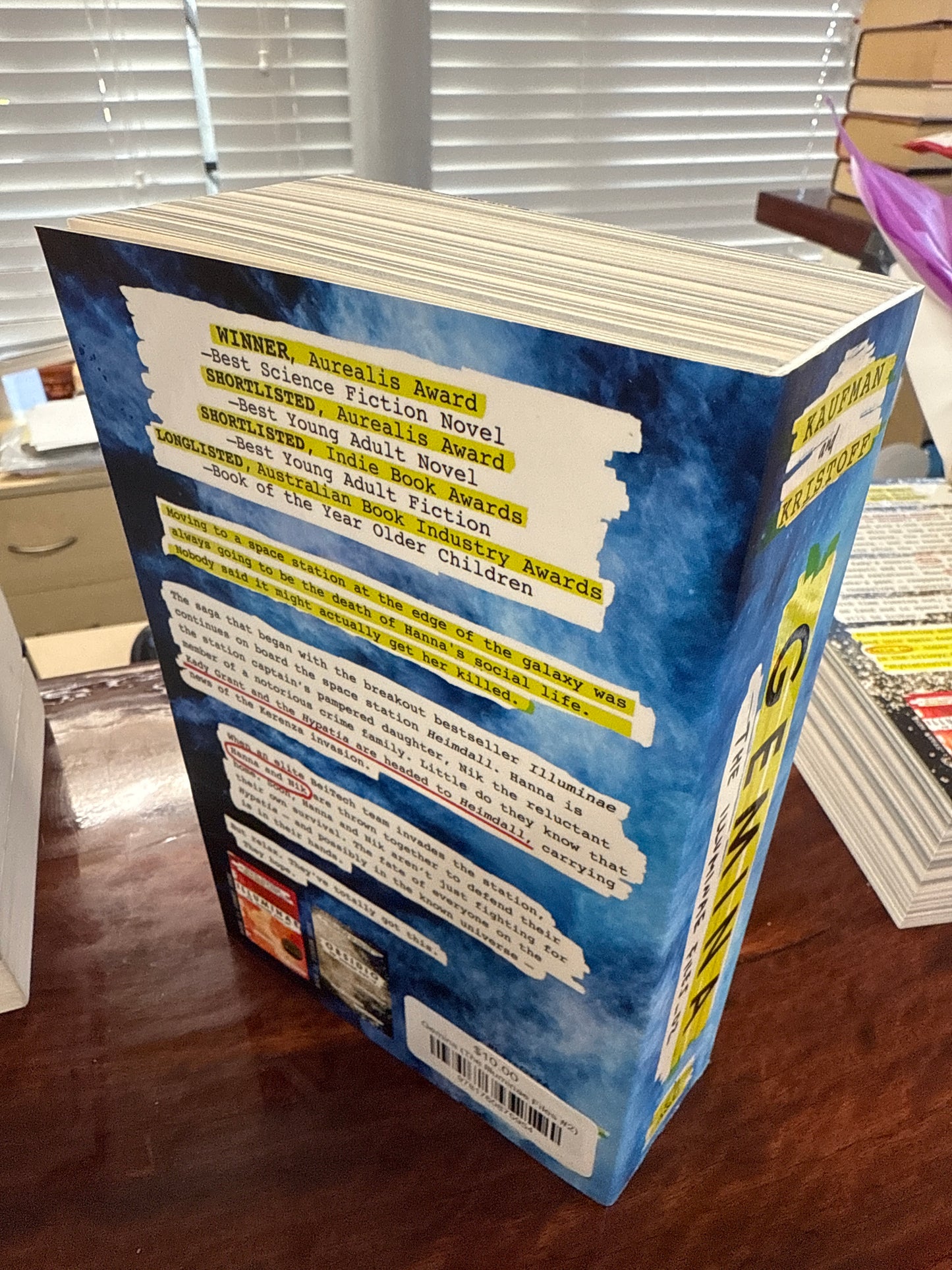 Gemina (The Illuminae Files #2)