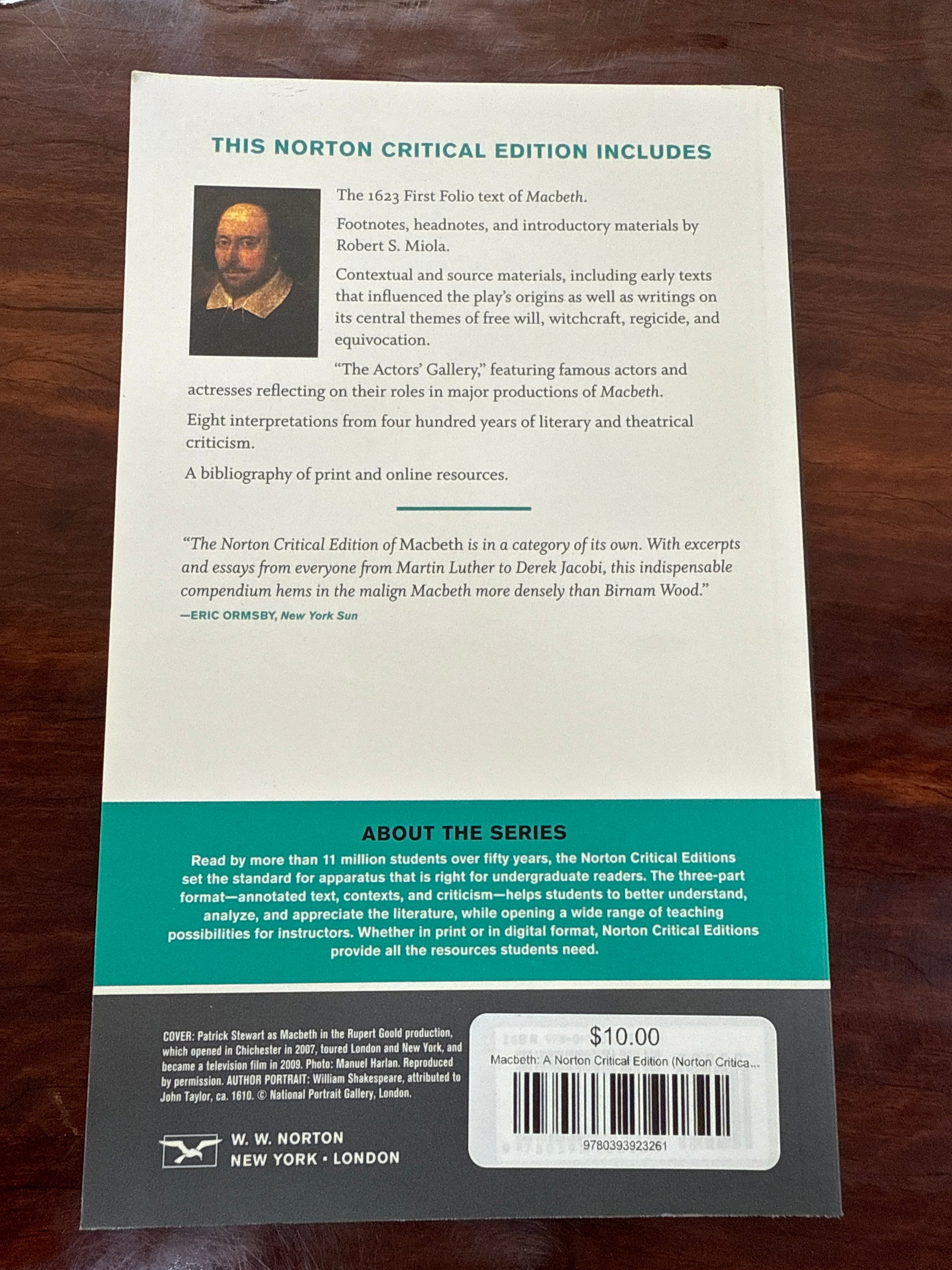 Macbeth: A Norton Critical Edition (Norton Critical Editions)
