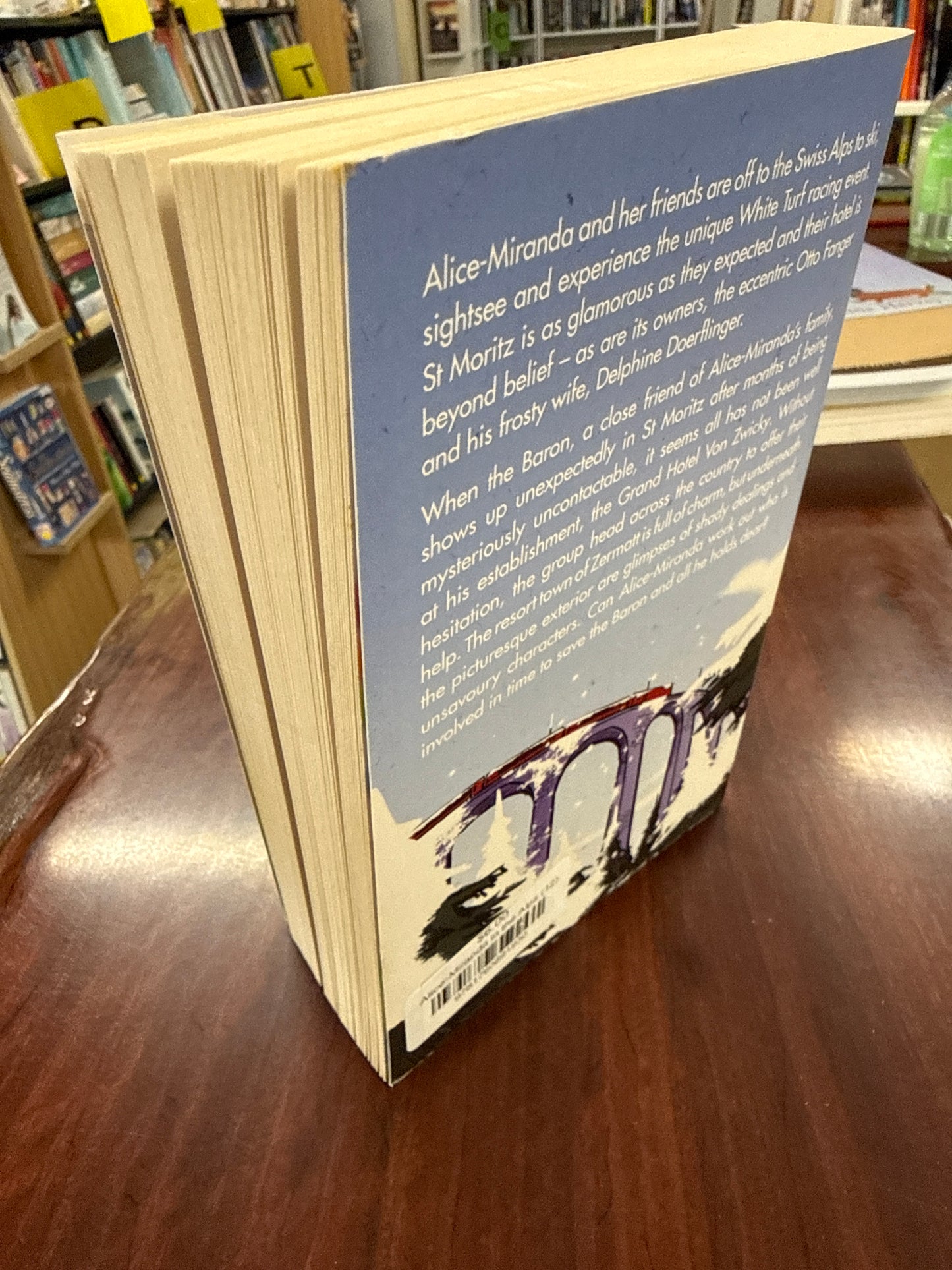 Alice-Miranda in the Alps (#12)