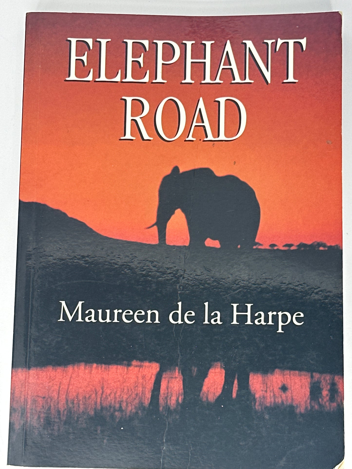 Maureen de la Harpe Elephant Road cover image