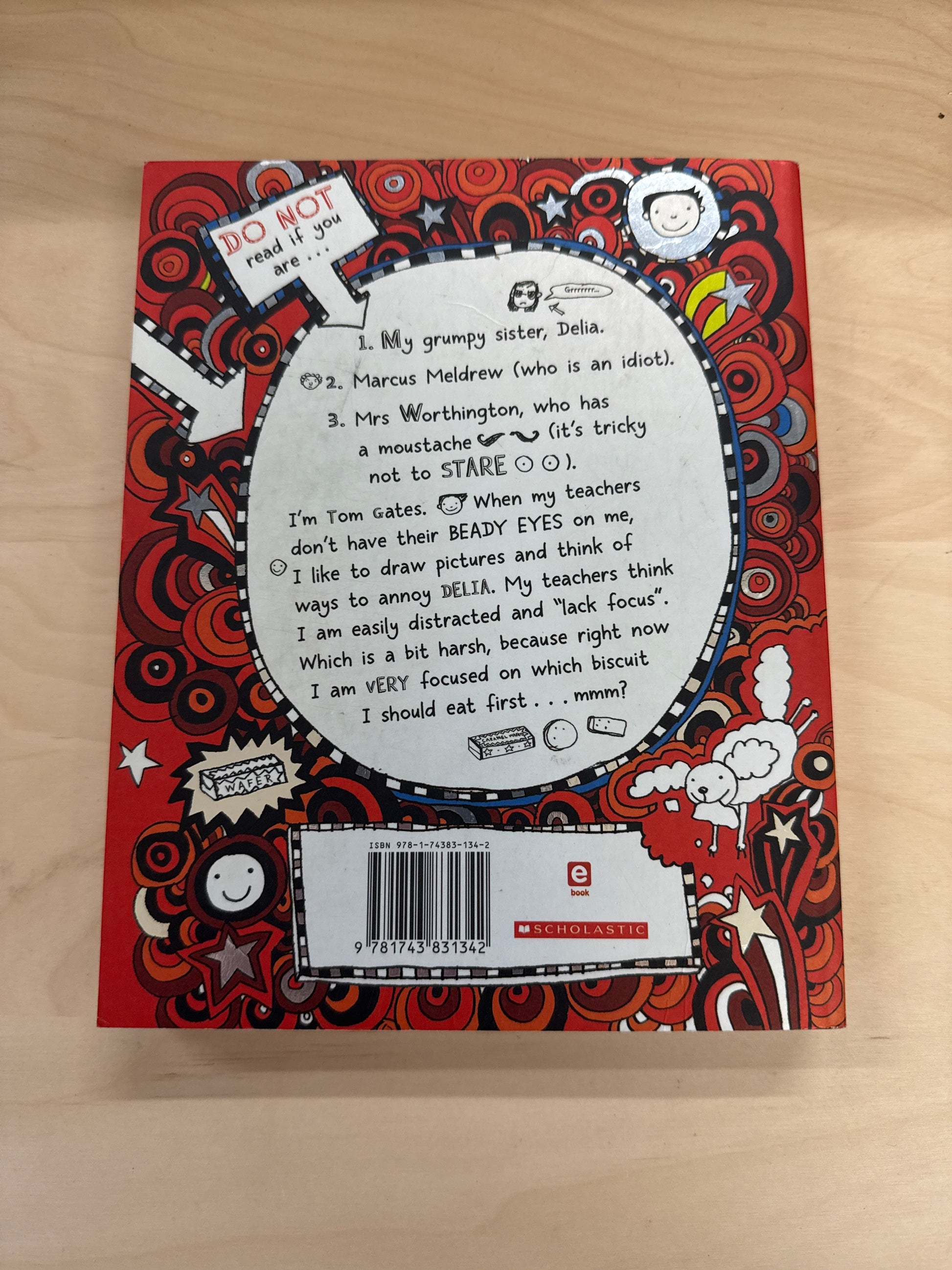The Brilliant World of Tom Gates (Tom Gates #1)