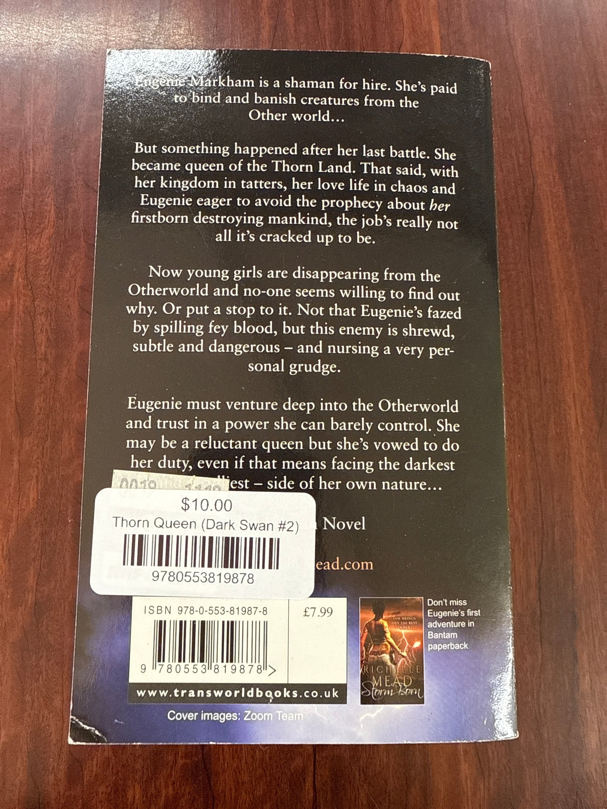 Thorn Queen (Dark Swan #2)
