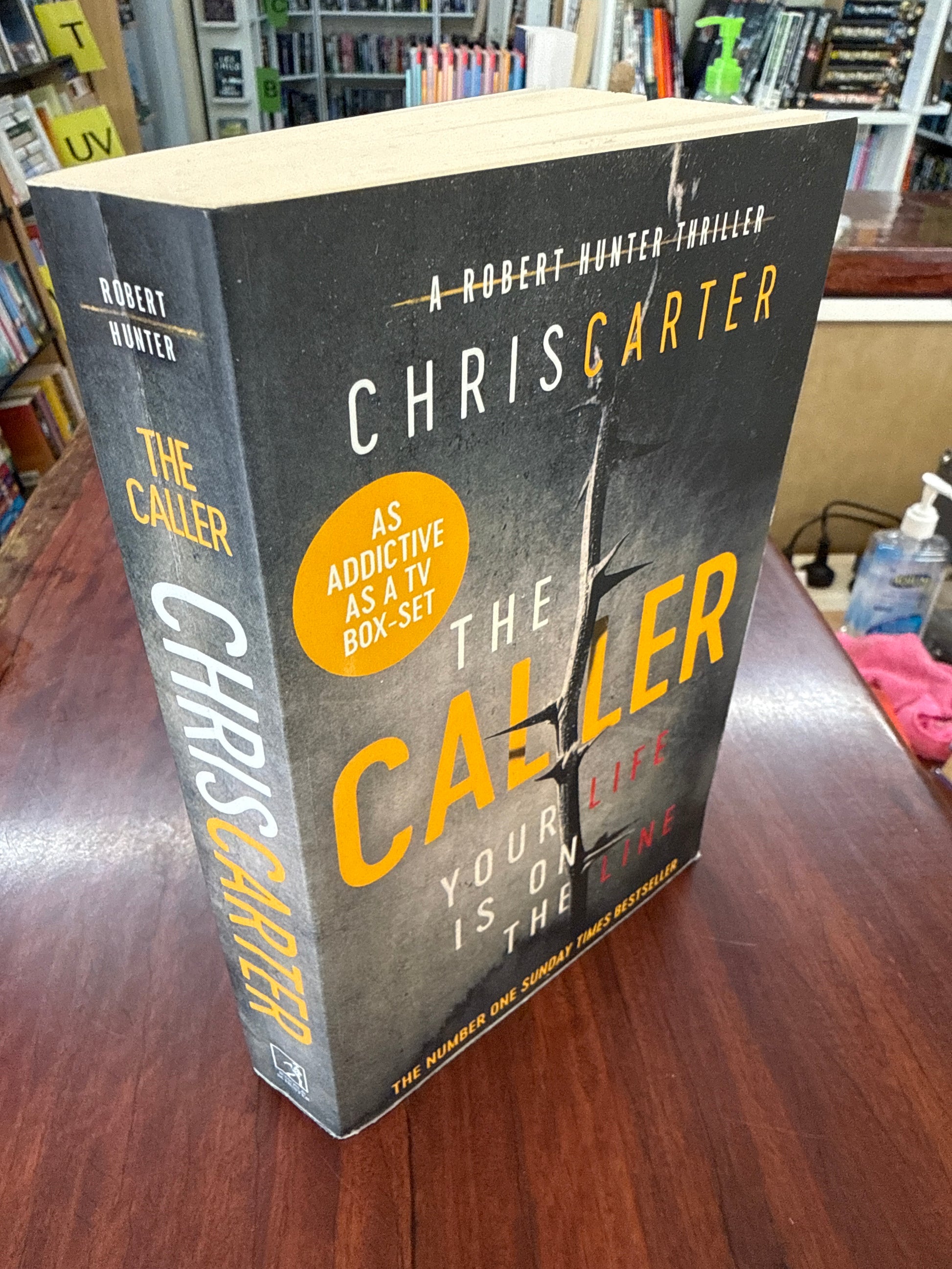 The Caller (Robert Hunter #8)