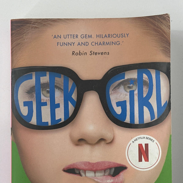 Holly Smale Geek Girl front cover used books