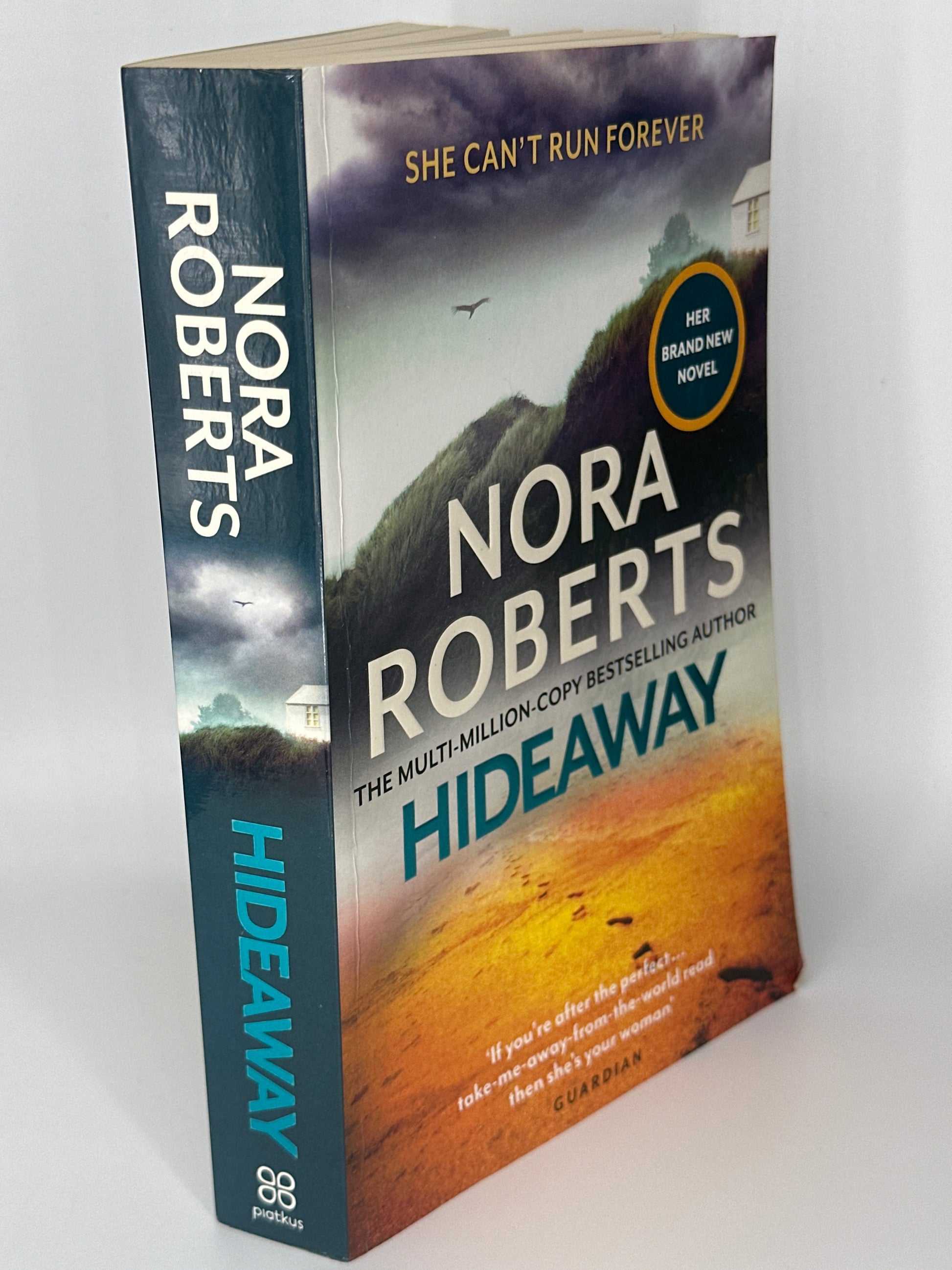 Nora Roberts Hideaway spine used books