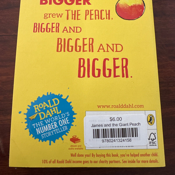 Roald Dahl James and the Giant Peach back cover