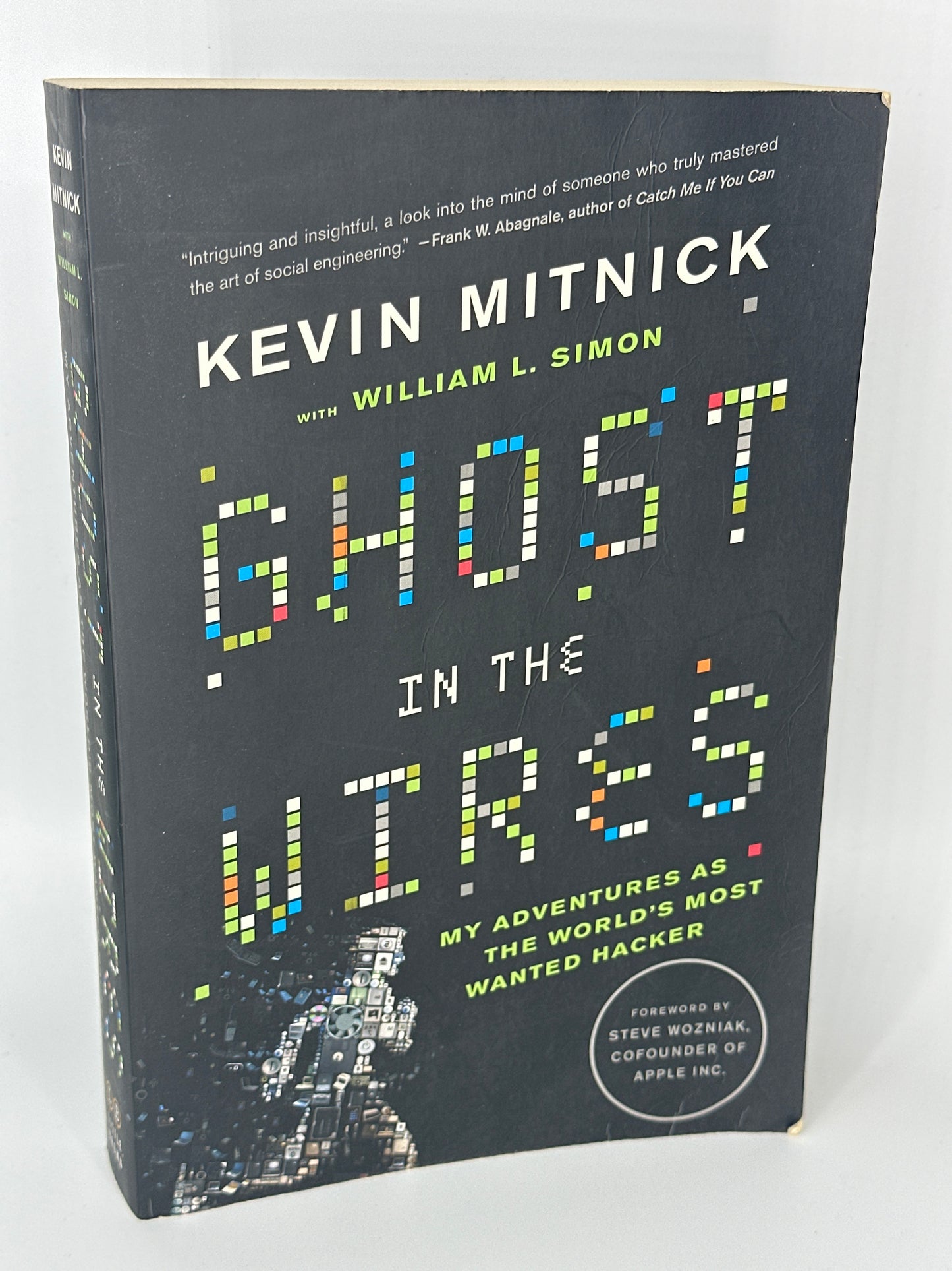 Kevin Mitnick Ghost in the Wires actual front cover used books