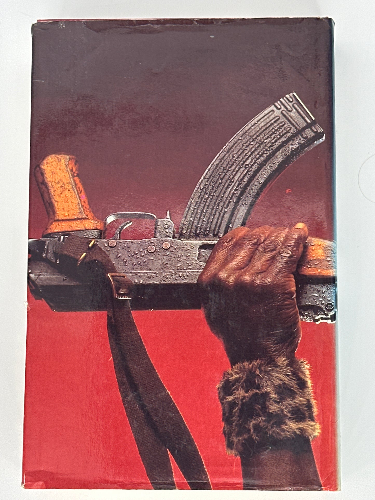 Wilbur Smith Leopard Hunts in Darkness back cover image