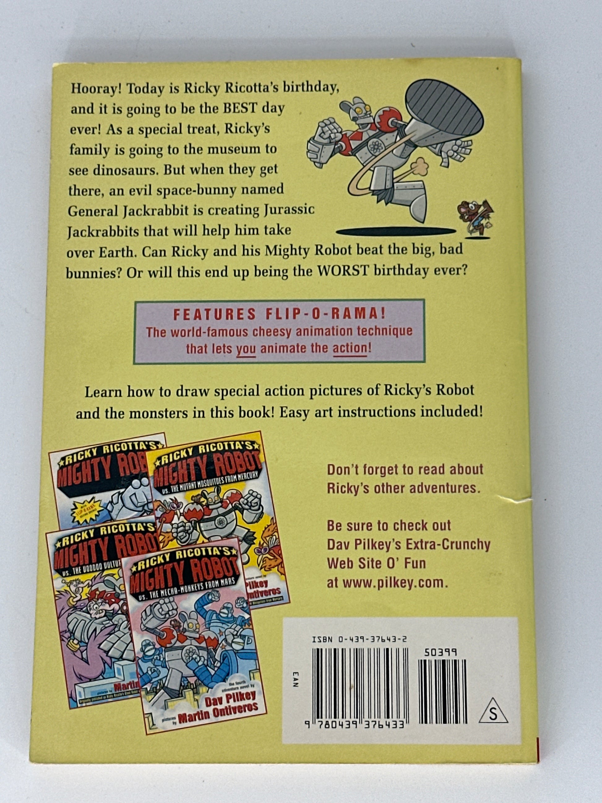 Dav Pilkey Ricky Ricotta's Mighty Robot vs. the Jurassic Jack Rabbits from Jupiter back cover used books