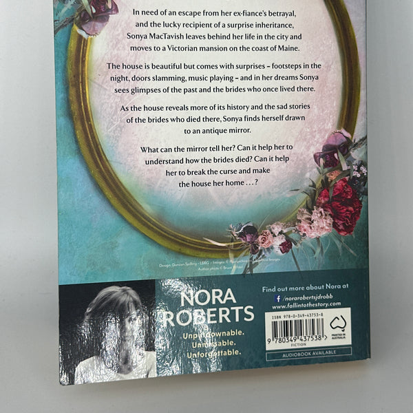 Nora Roberts Mirror back cover used books