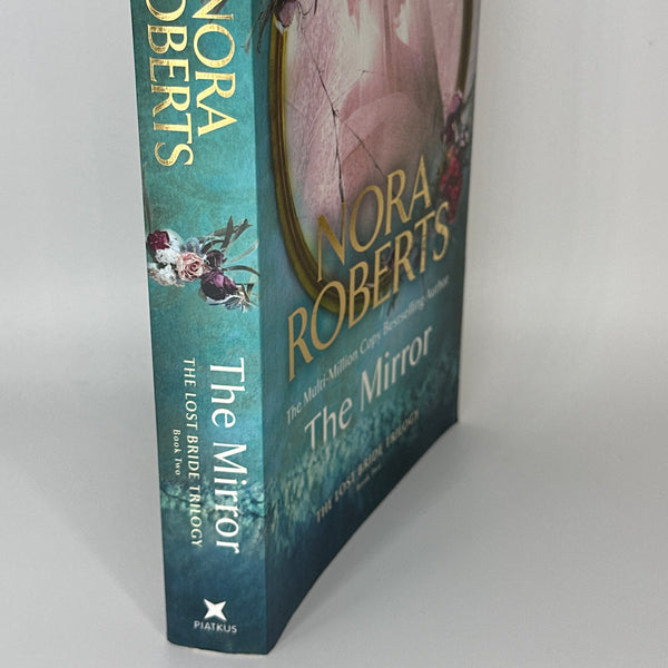 Nora Roberts Mirror spine used books