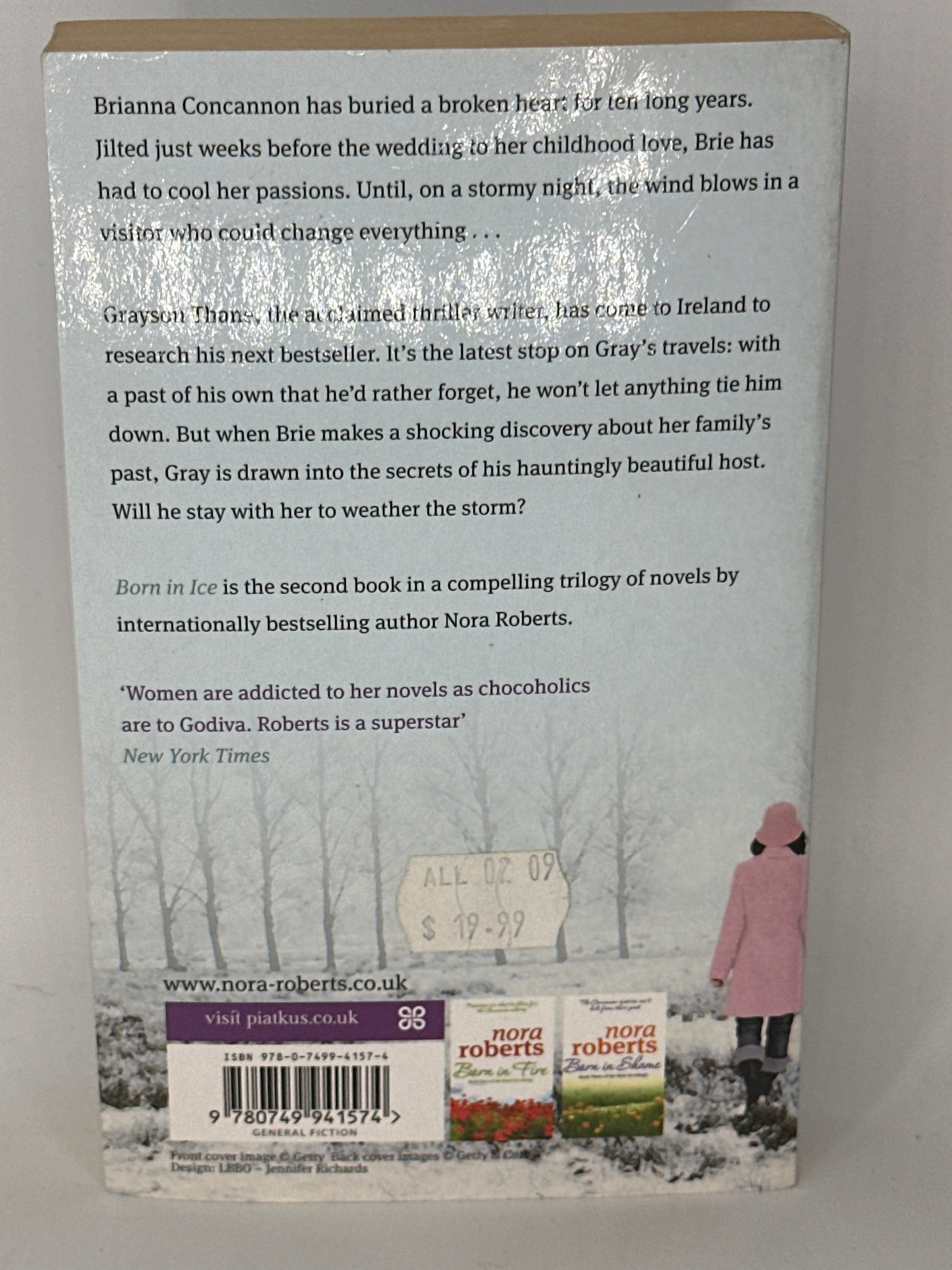 Nora Roberts Born In Ice: Number 2 in series (Concannon Sisters Trilogy) actual back cover used books