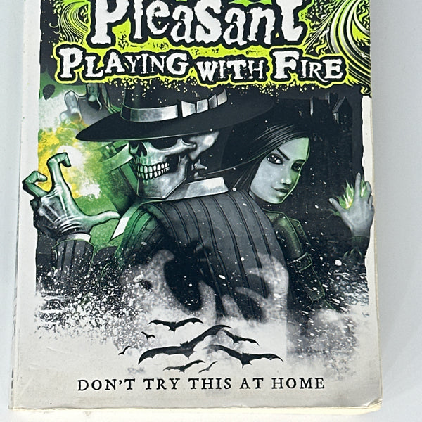 Derek Landy Skulduggery Pleasant Playing with Fire front cover image