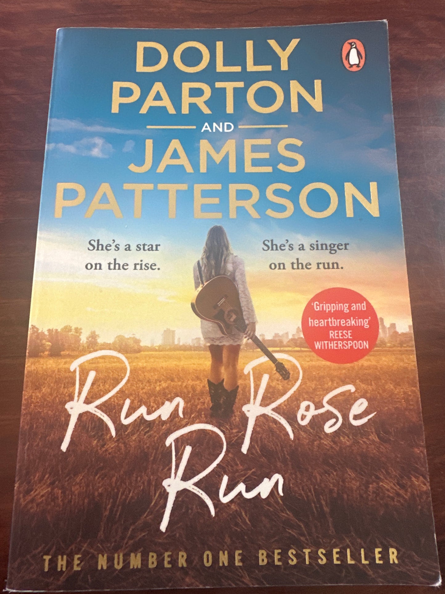 Dolly Parton & James Patterson Run Rose Run front cover