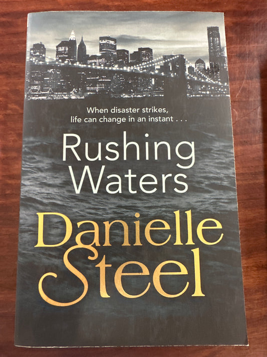 Danielle Steel Rushing Waters Cover