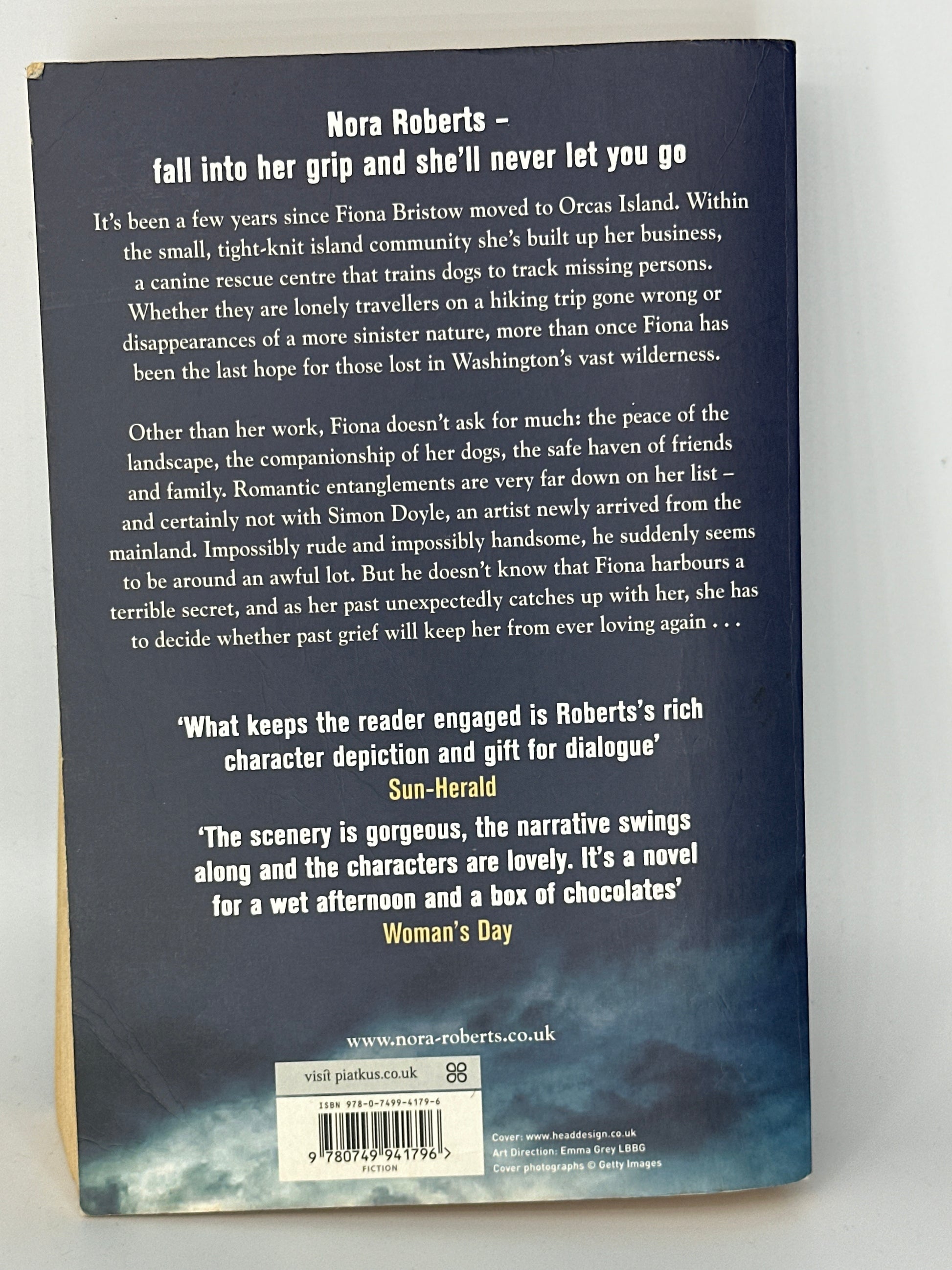 Nora Roberts Search back cover used books