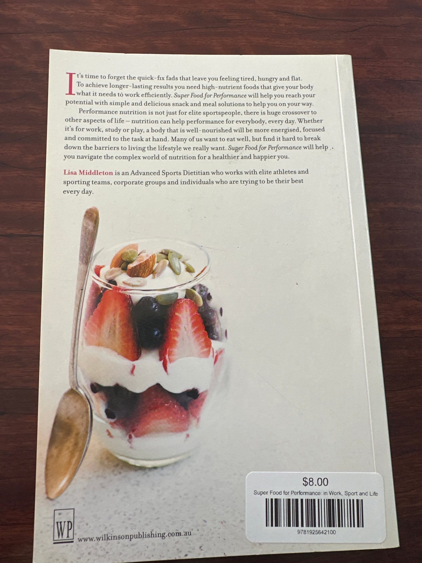 Lisa Middleton Superfood for Performance back cover