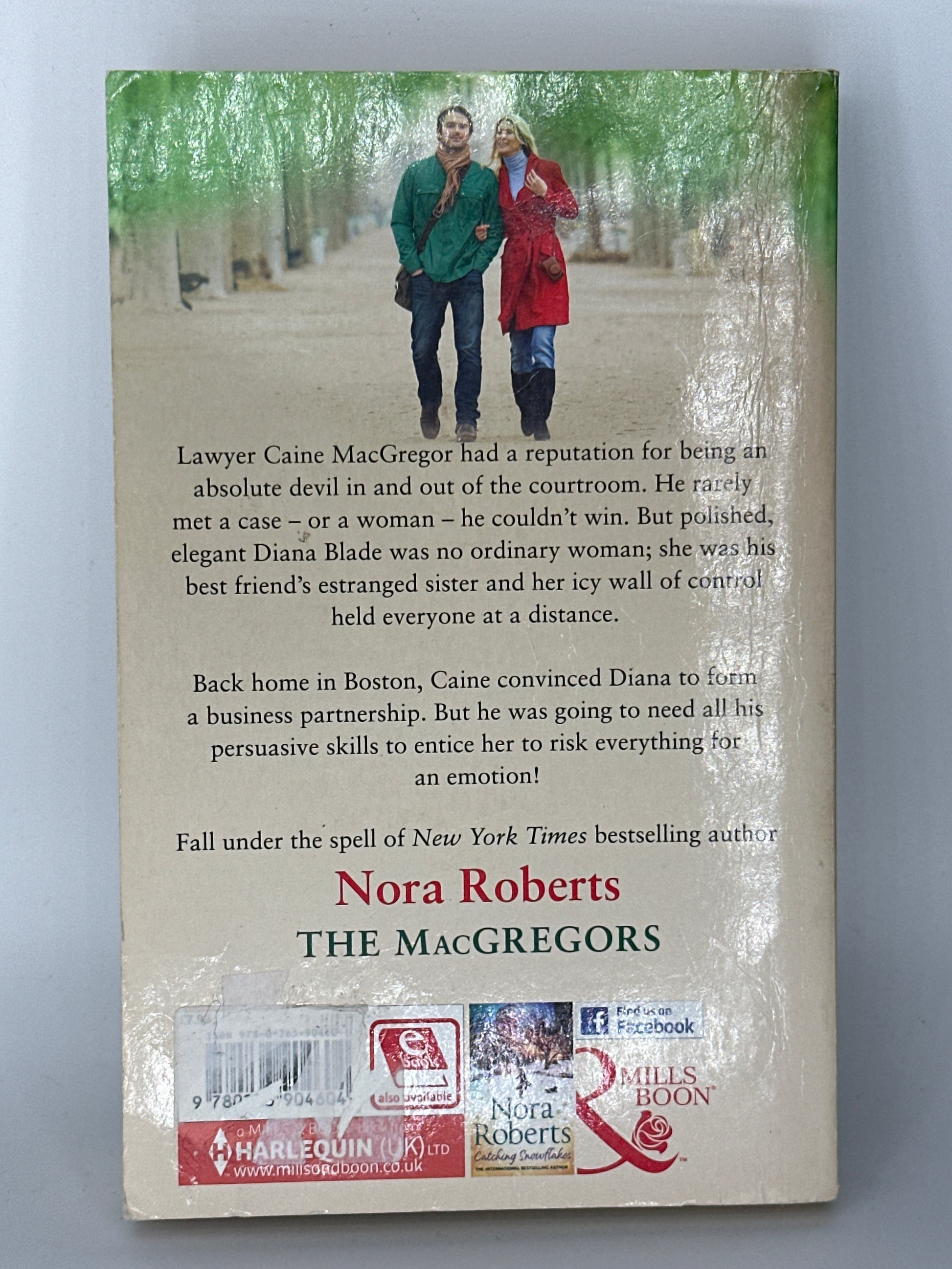 Nora Roberts Tempting Fate (The MacGregors #2) back cover used books