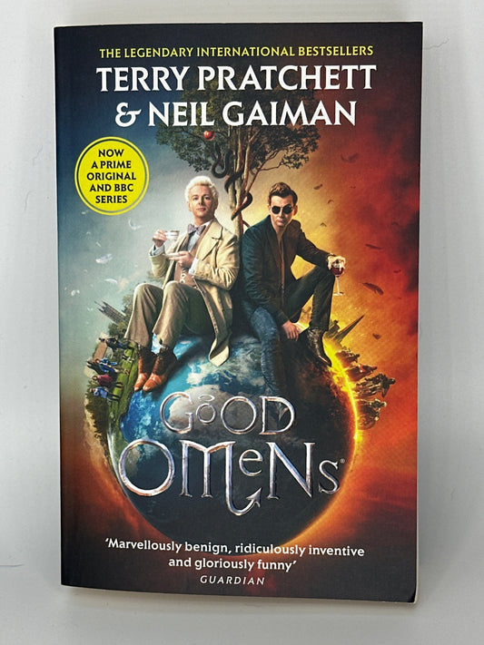 Terry Pratchett & Neil Gaiman Good Omens actual front cover used books
