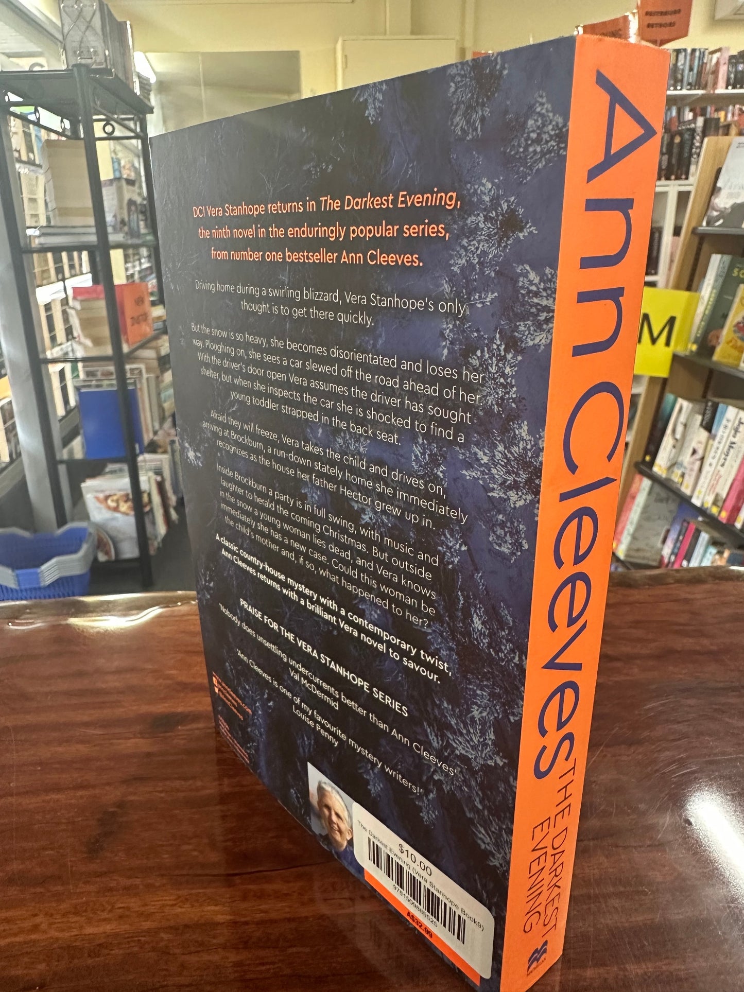 Ann Cleeves The Darkest Evening back cover