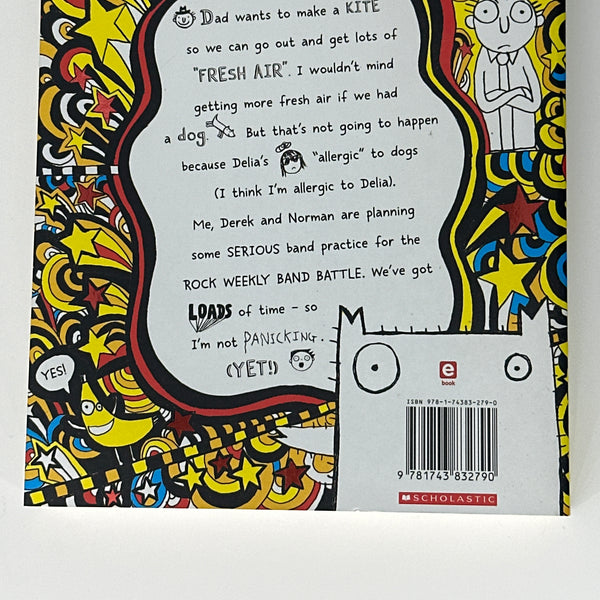 Liz Pichon A Tiny Bit Lucky (Tom Gates #7) back cover image