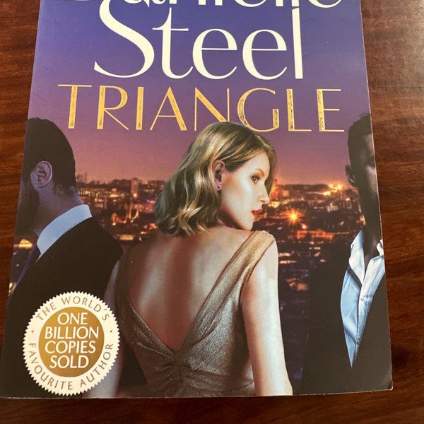 Danielle Steel Triangle front Cover