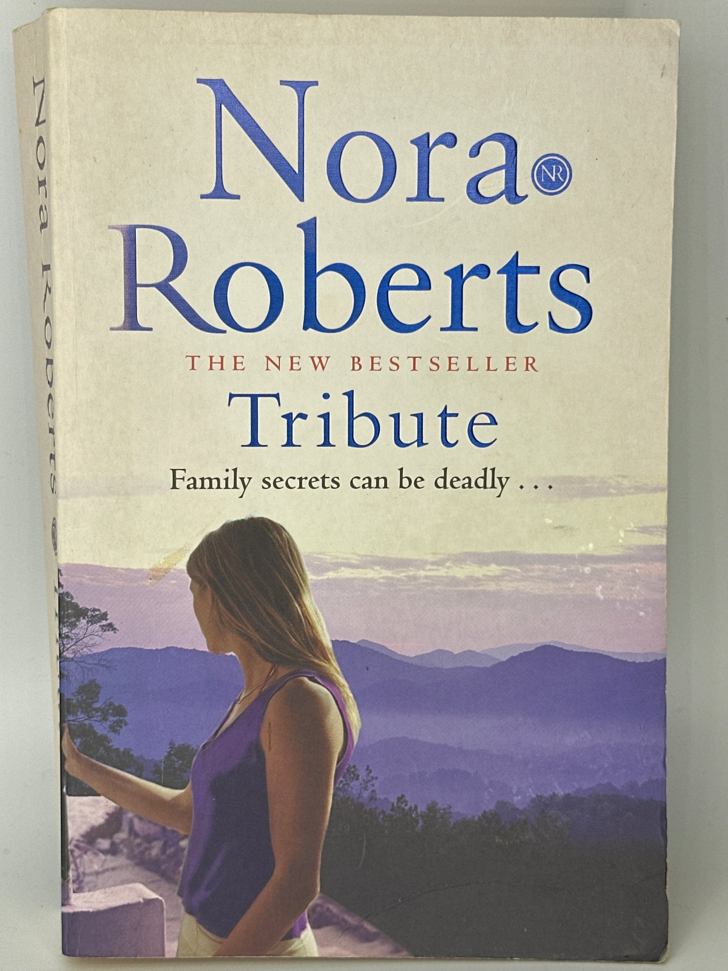 Nora Roberts Tribute front cover used books
