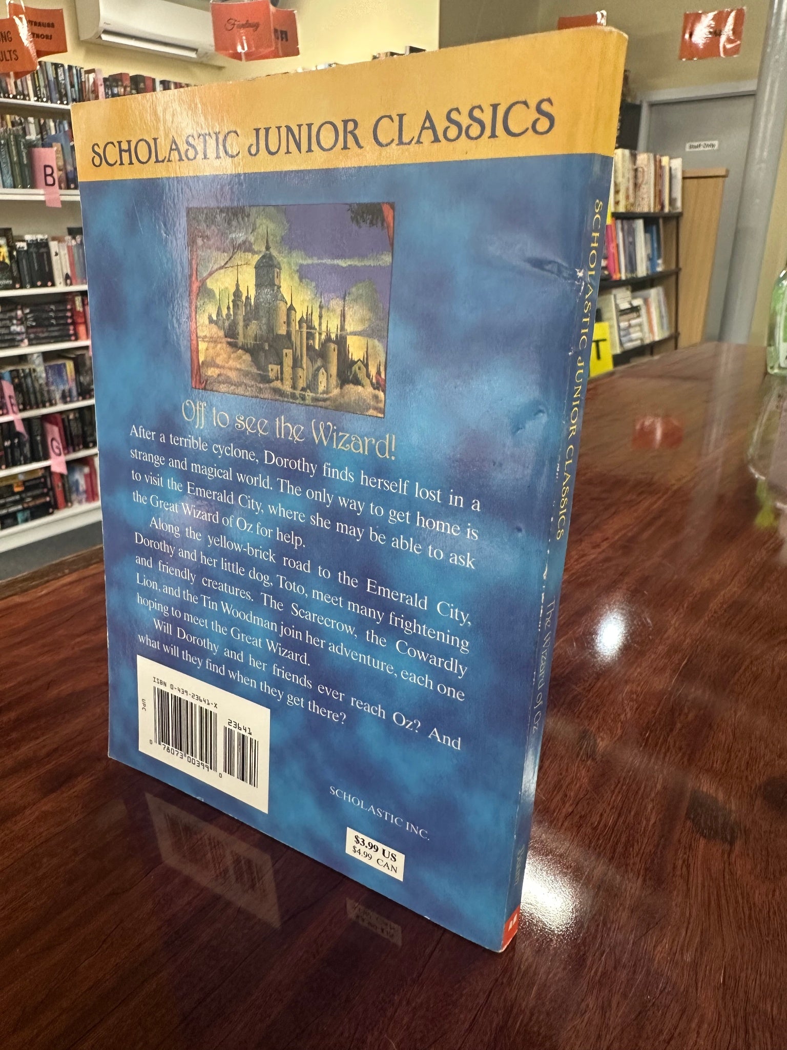 Wizard of Oz back cover image of Oz